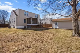 10915 Three Ct Dr, Saint Louis, MO 63123 - Photo 36