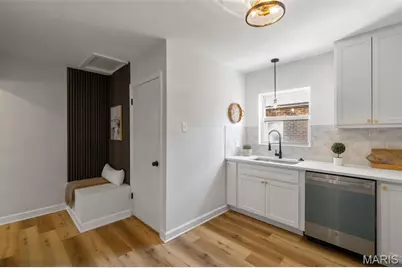 6823 Julian Avenue, University City, MO 63130 - Photo 18