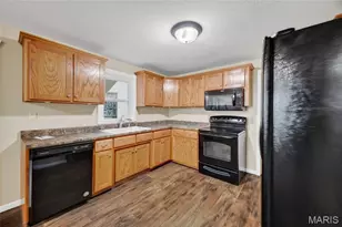 588 Locust St, Lebanon, MO 65536 - Photo 10