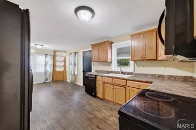 588 Locust Street, Lebanon, MO 65536 - Photo 12