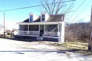 620 Maryland St, Louisiana, MO 63353 - Photo 1