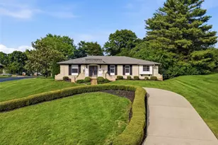 9102 Fox Estates Dr, Sunset Hills, MO 63127 - Photo 38