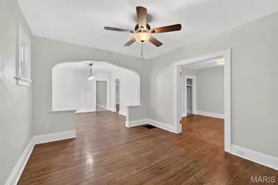 5220 Dewey Avenue, Saint Louis, MO 63116 - Photo 4