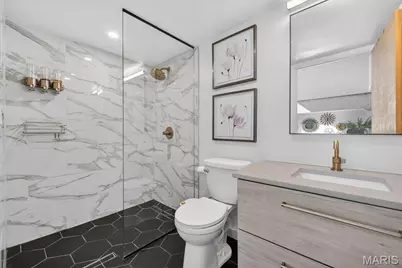 4242 Laclede Avenue #213, Saint Louis, MO 63108 - Photo 12