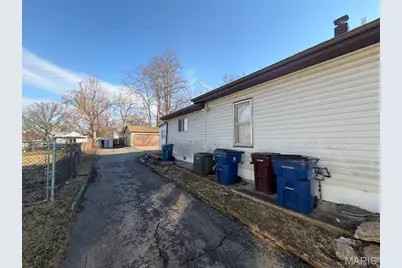 [Address not provided], Breckenridge Hills, MO 63114 - Photo 2