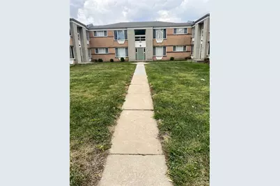 7412-7418 Olian Drive, Hazelwood, MO 63042 - Photo 2