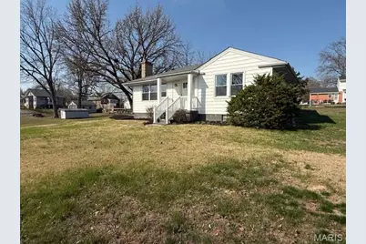 9341 Werkdale Drive, Saint Louis, MO 63126 - Photo 1