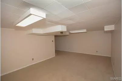 683 Hawbrook Avenue, Glendale, MO 63122 - Photo 40