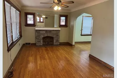 8635 Partridge Avenue, Saint Louis, MO 63147 - Photo 4