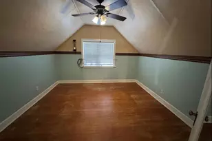 8635 Partridge Ave, Saint Louis, MO 63147 - Photo 12