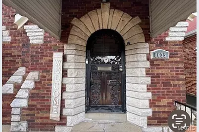 8635 Partridge Avenue, Saint Louis, MO 63147 - Photo 2