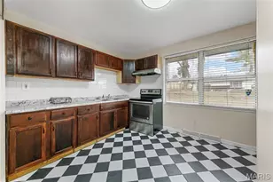 9714 Lanier Dr, Moline Acres, MO 63136 - Photo 8