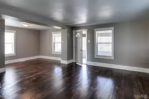 329 Rose Ln, Kirkwood, MO 63122 - Photo 4