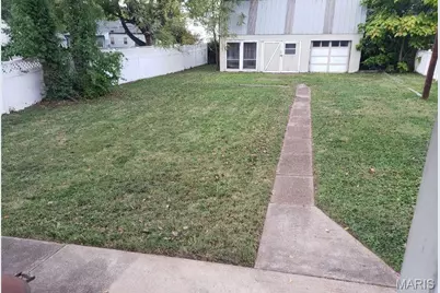 329 Rose Lane, Kirkwood, MO 63122 - Photo 12