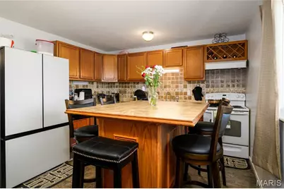 1721 Saddle Ridge Drive, Florissant, MO 63031 - Photo 8