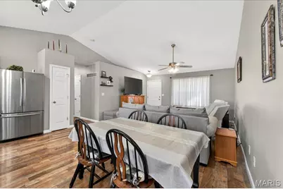 661 Big Bend Drive, Wentzville, MO 63385 - Photo 4