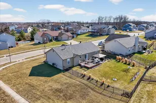 661 Big Bend Dr, Wentzville, MO 63385 - Photo 32