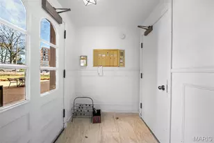 923 S Hanley Rd, Clayton, MO 63105 - Photo 4