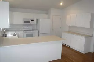 24 Lienemann Ct, Saint Peters, MO 63303 - Photo 8