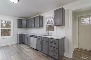 222 Warren St, Richland, MO 65556 - Photo 8