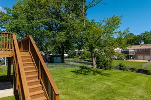 9041 Lemona Dr, Saint Louis, MO 63123 - Photo 14