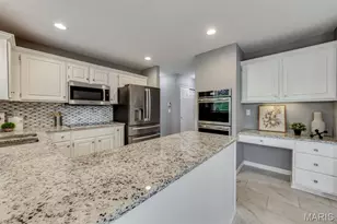 4919 Sunset Oaks Ln, Unincorporated, MO 63128 - Photo 22