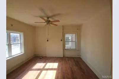 5165 Maple Avenue, Saint Louis, MO 63113 - Photo 4