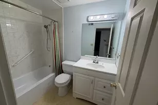 2017 S Grand Blvd, Saint Louis, MO 63104 - Photo 10