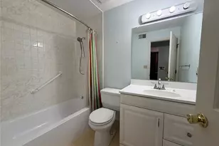 2017 S Grand Blvd, Saint Louis, MO 63104 - Photo 10