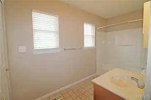 158 Bayhill Village Dr, O'Fallon, MO 63368 - Photo 14