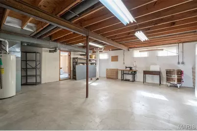 9803 Hilltop Drive, Sunset Hills, MO 63128 - Photo 38