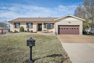 9803 Hilltop Dr, Sunset Hills, MO 63128 - Photo 1