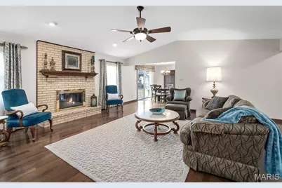 9803 Hilltop Drive, Sunset Hills, MO 63128 - Photo 8