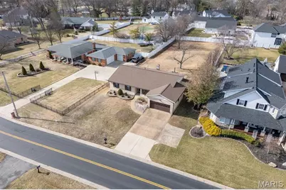 9803 Hilltop Drive, Sunset Hills, MO 63128 - Photo 48