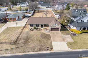 9803 Hilltop Dr, Sunset Hills, MO 63128 - Photo 46