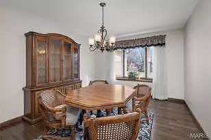 9803 Hilltop Dr, Sunset Hills, MO 63128 - Photo 20