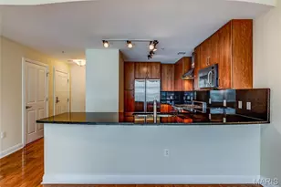 4909 Laclede Ave, Saint Louis, MO 63108 - Photo 8