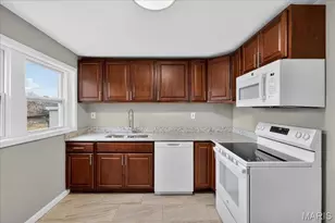 9121 Guthrie Ave, Saint Louis, MO 63134 - Photo 6