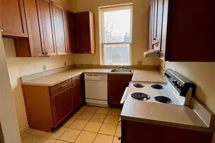 2307 S 10th St, Saint Louis, MO 63104 - Photo 2