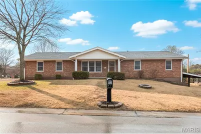 728 Clarence Drive, Saint Charles, MO 63301 - Photo 1