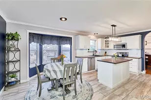 55 Tulip Bend Dr, Wentzville, MO 63385 - Photo 2