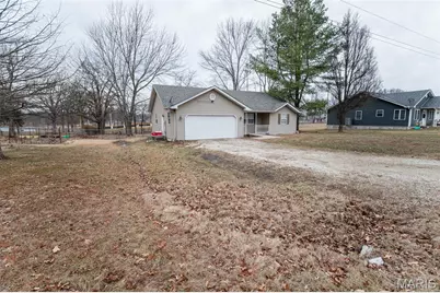 806 S Tebbetts, New Melle, MO 65013 - Photo 2