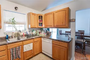 806 S Tebbetts, New Melle, MO 65013 - Photo 12