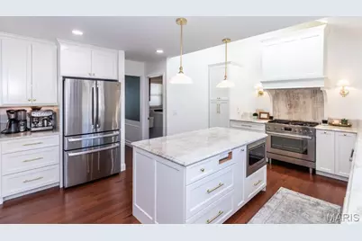 14715 Timberway Court, Chesterfield, MO 63017 - Photo 10