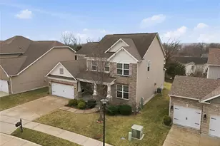 312 Chestnut Creek Cir, Dardenne Prairie, MO 63368 - Photo 4