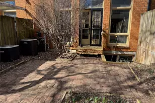 104 W Pine Pl, Saint Louis, MO 63108 - Photo 10