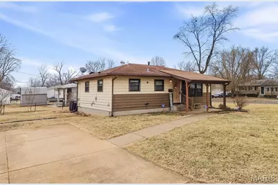 1760 Fernbrook Ln, Florissant, MO 63031 - Photo 2