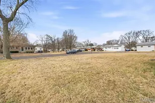 1760 Fernbrook Ln, Florissant, MO 63031 - Photo 34