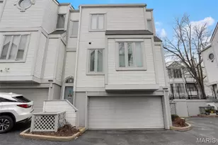 8 Columbus Square Dr, Saint Louis, MO 63101 - Photo 22