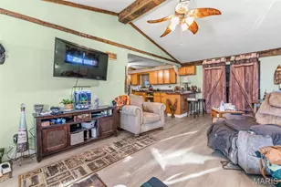 13235 Lakeview Dr, Saint Genevieve, MO 63670 - Photo 10